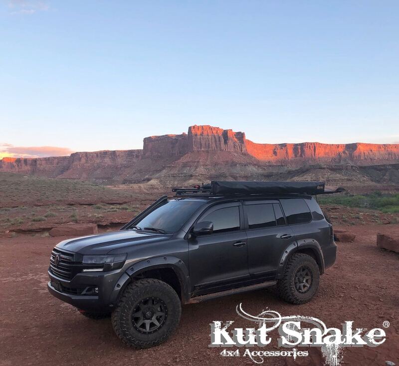 Kut Snake Flares for Toyota Landcruiser 200 Series ABS