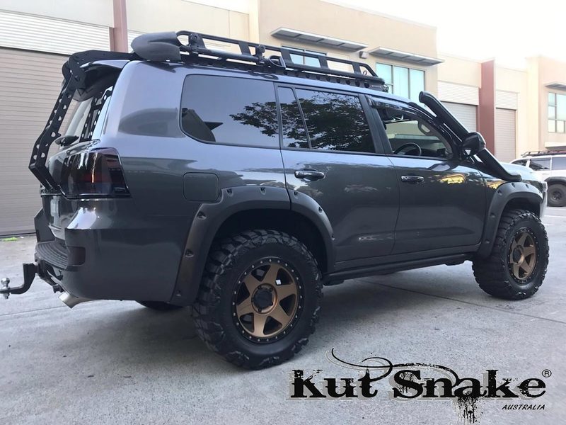 Kut Snake Flares for Toyota Landcruiser 200 Series ABS